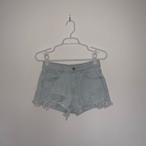 Pacsun Light Wash High Rise Shortie Size 25